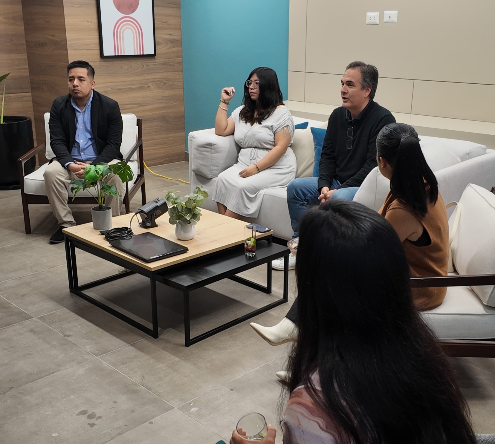 Entrenamiento Inmersivo de Comunicación Gerencial